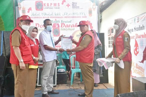 Wabup Lamtim Azwar Hadi Halalbihalal Dan Donor Darah Keluarga Besar PMS