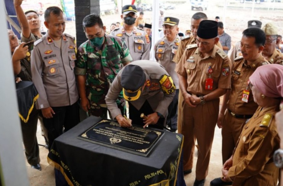 Kapolres Lampung Utara Resmikan Polsubsektor Abung Kunang