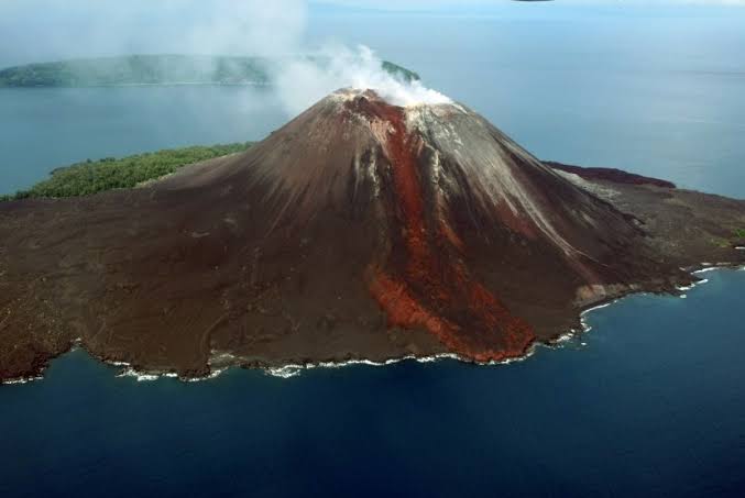 Awal Agustus 2022, Gunung Anak Krakatau Meletus 15 Kali