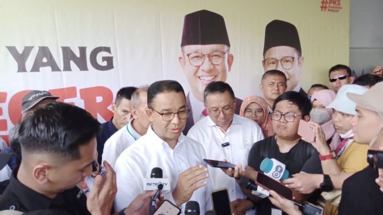 Anies: Jangan Zalimi Warga Soal Polemik Kampung Susun Bayam