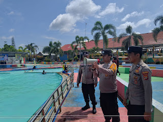 Polres Mesuji Kerahkan 40 Personel Guna Mengamankan Water Park Taman Kehati Selama Musim Libur Panjang