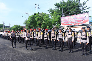 Arahan Kapolres Metro Saat Pimpin Apel Pergeseran Pasukan Pam TPS